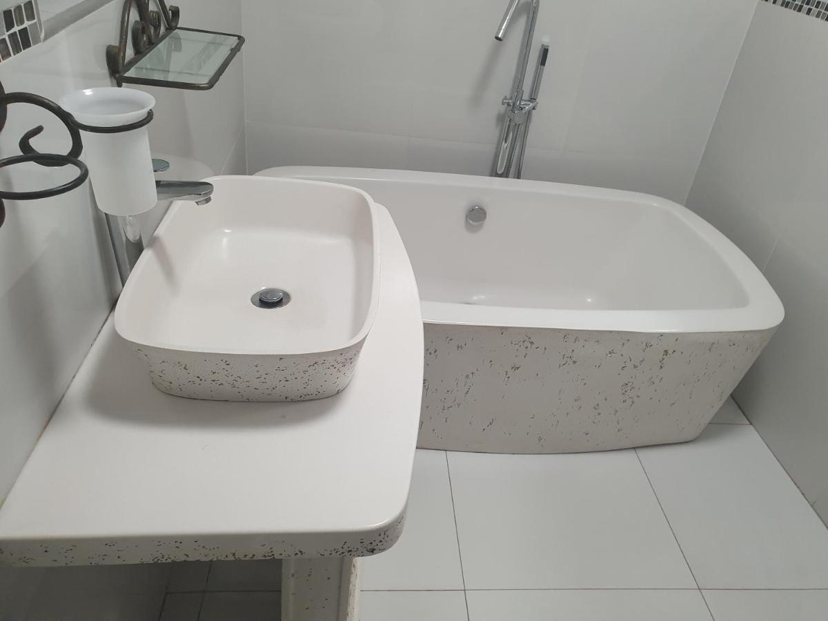 Alu Guesthouse Roodepoort Kültér fotó