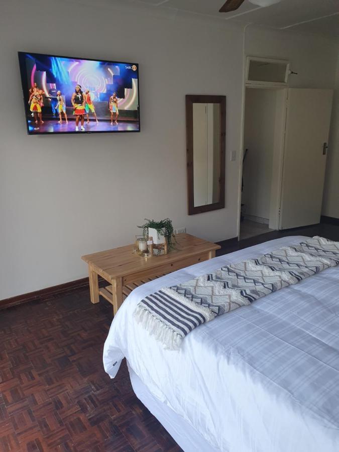 Alu Guesthouse Roodepoort Kültér fotó